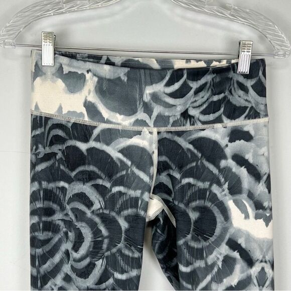 Lululemon Wunder Under Crop II Legging Pretty Plume Angel Wing Black Luon size 6 - Picture 4 of 11